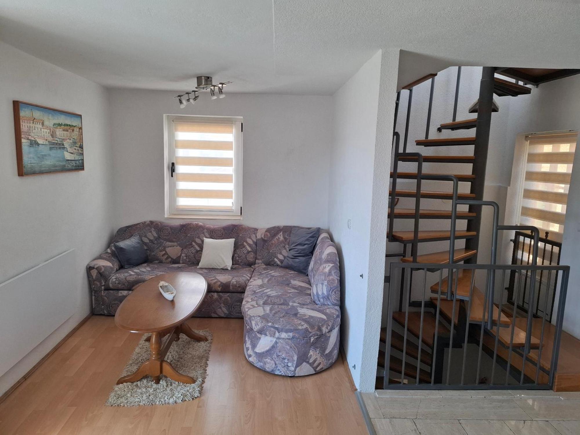 Apartment Kastilac คาชเตลา ภายนอก รูปภาพ
