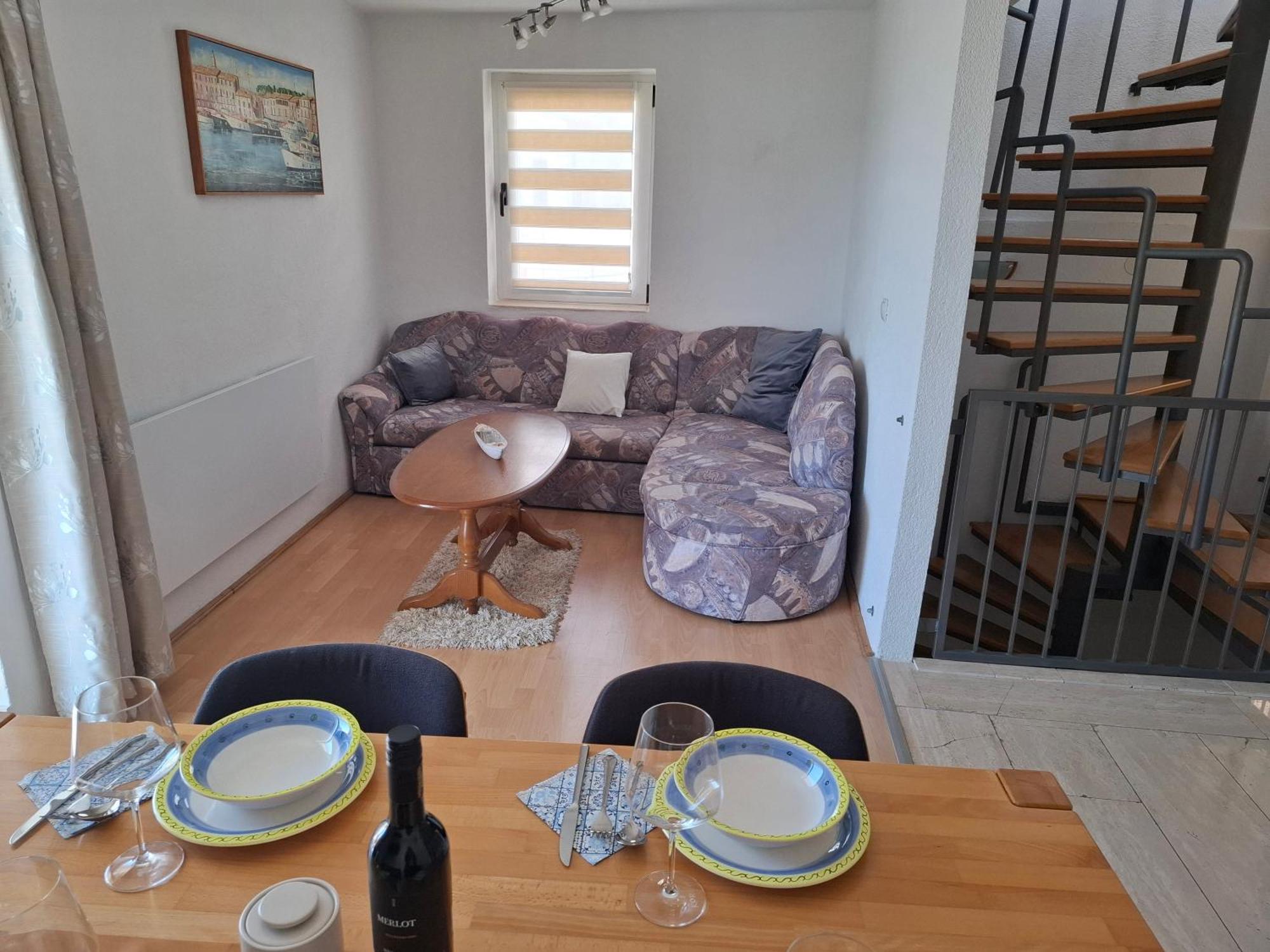 Apartment Kastilac คาชเตลา ภายนอก รูปภาพ